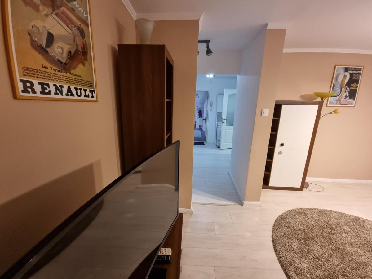 Apartments In The Aviatiei Area On Bucarest Extérieur photo